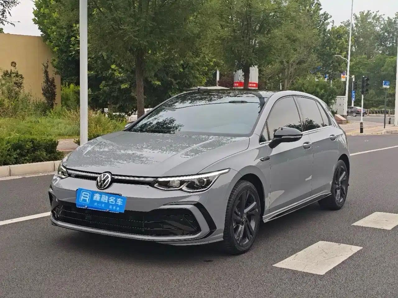 2023 Golf 280TSI DSG R-Line Lite — миниатюра 1
