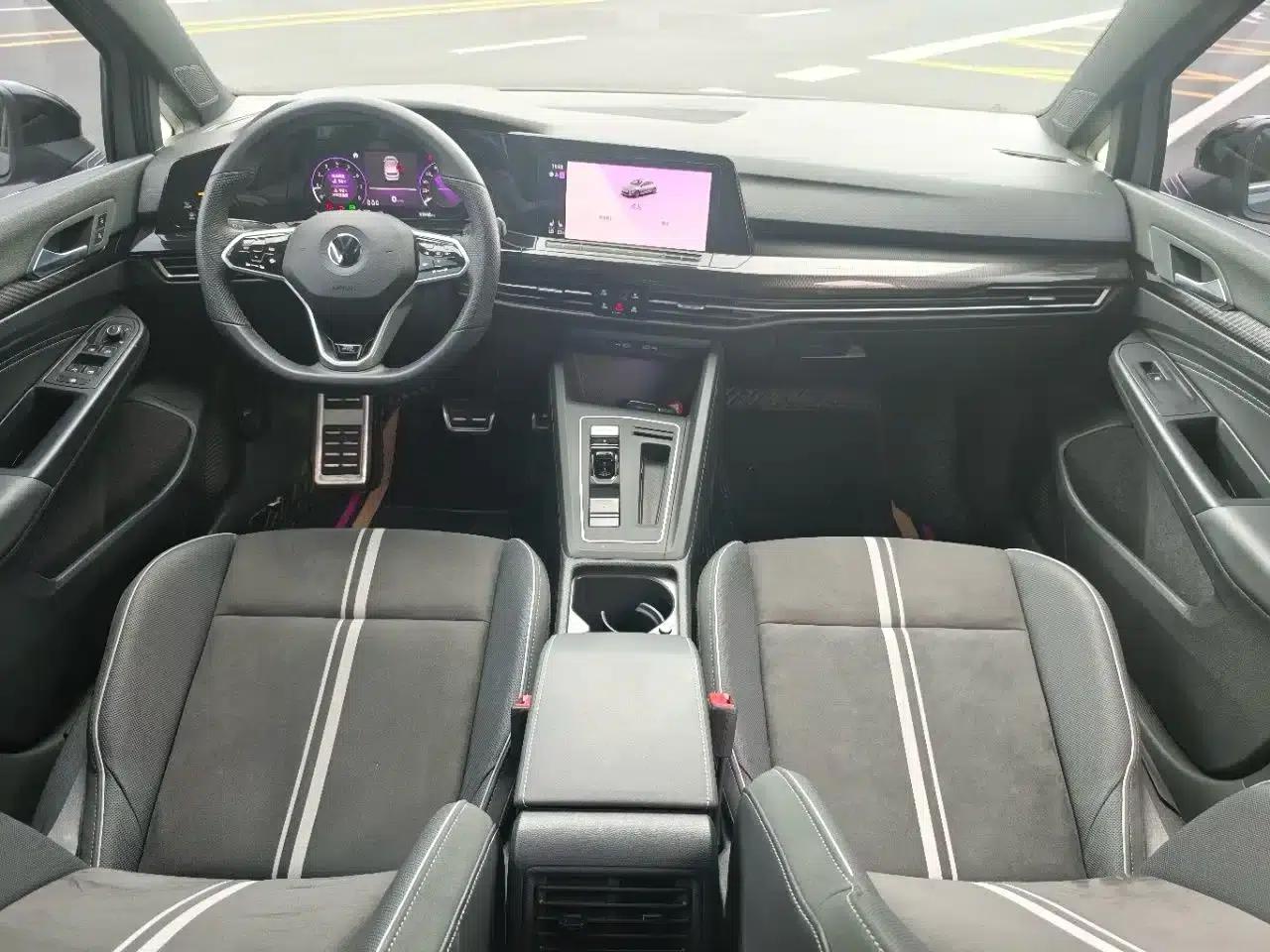 2023 Golf 280TSI DSG R-Line Lite — миниатюра 4