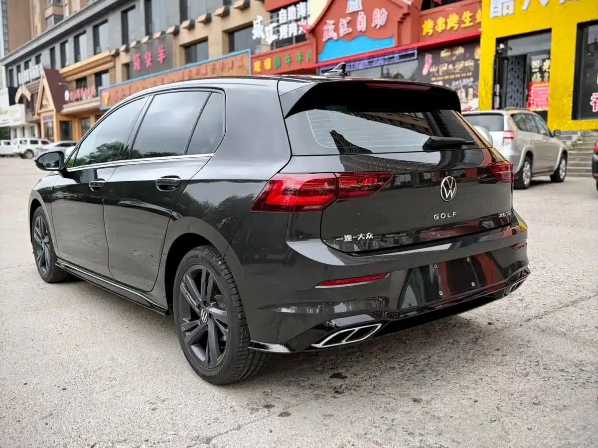 2023 Golf 280TSI DSG R-Line Lite — миниатюра 4