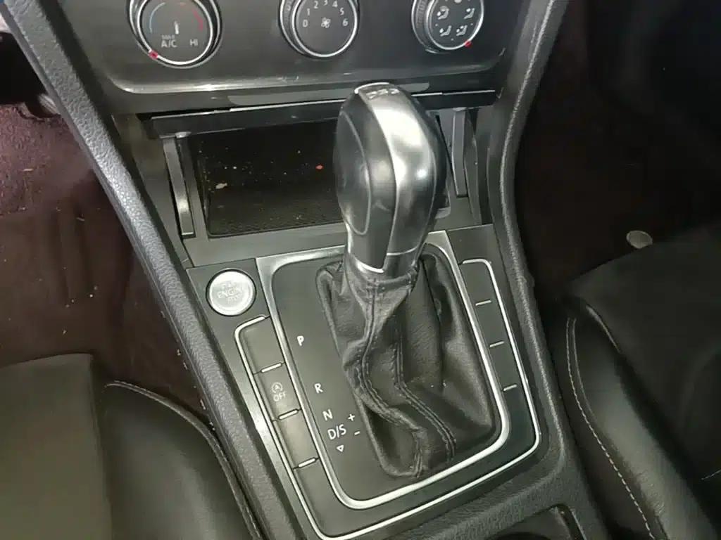 2019 Golf 280TSI DSG Luxury (China VI Emission Standard) — миниатюра 14
