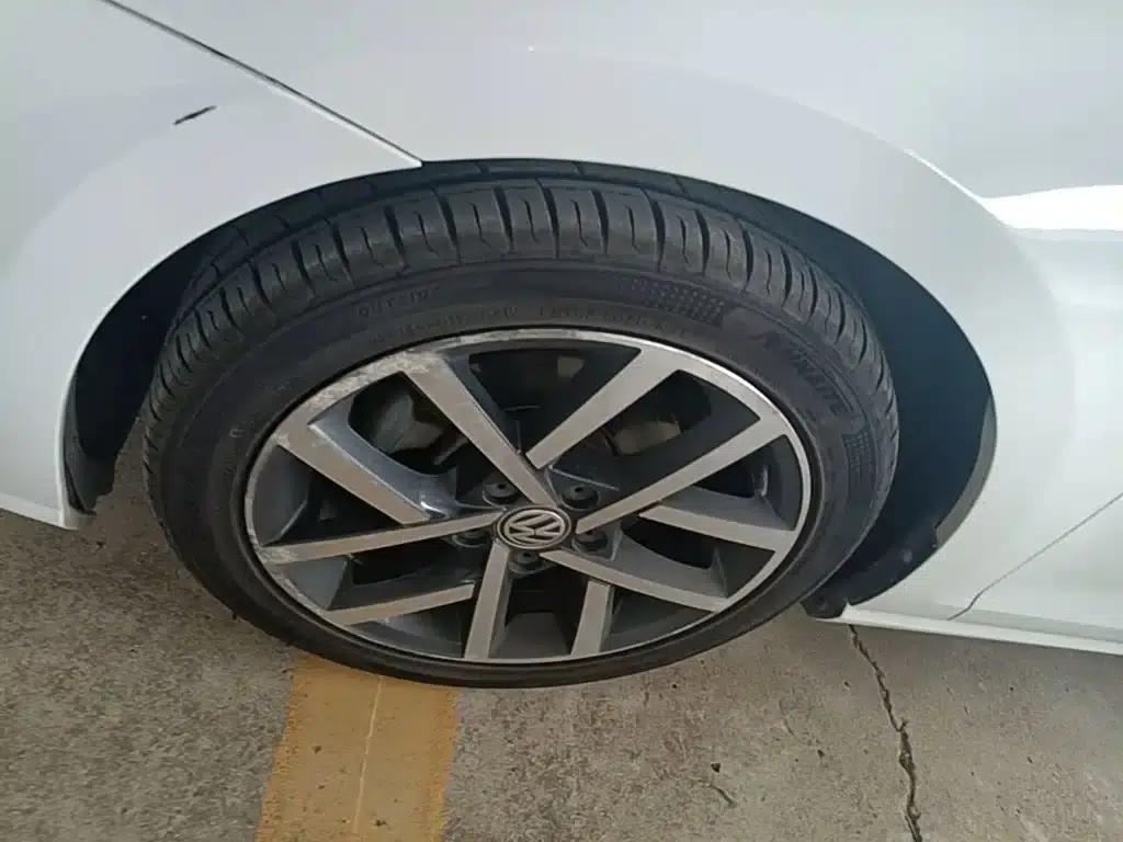 2019 Golf 280TSI DSG Luxury (China VI Emission Standard) — миниатюра 23