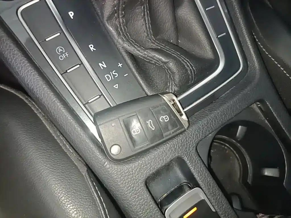2019 Golf 280TSI DSG Luxury (China VI Emission Standard) — миниатюра 9