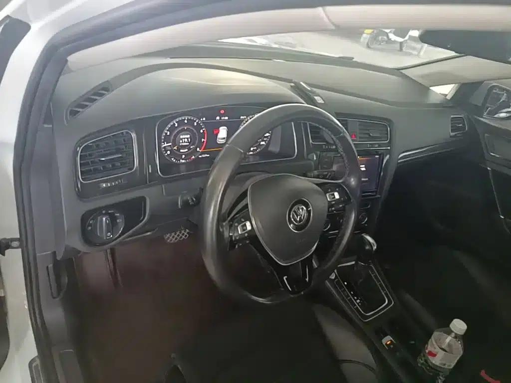 2019 Golf 280TSI DSG Luxury (China VI Emission Standard) — миниатюра 10