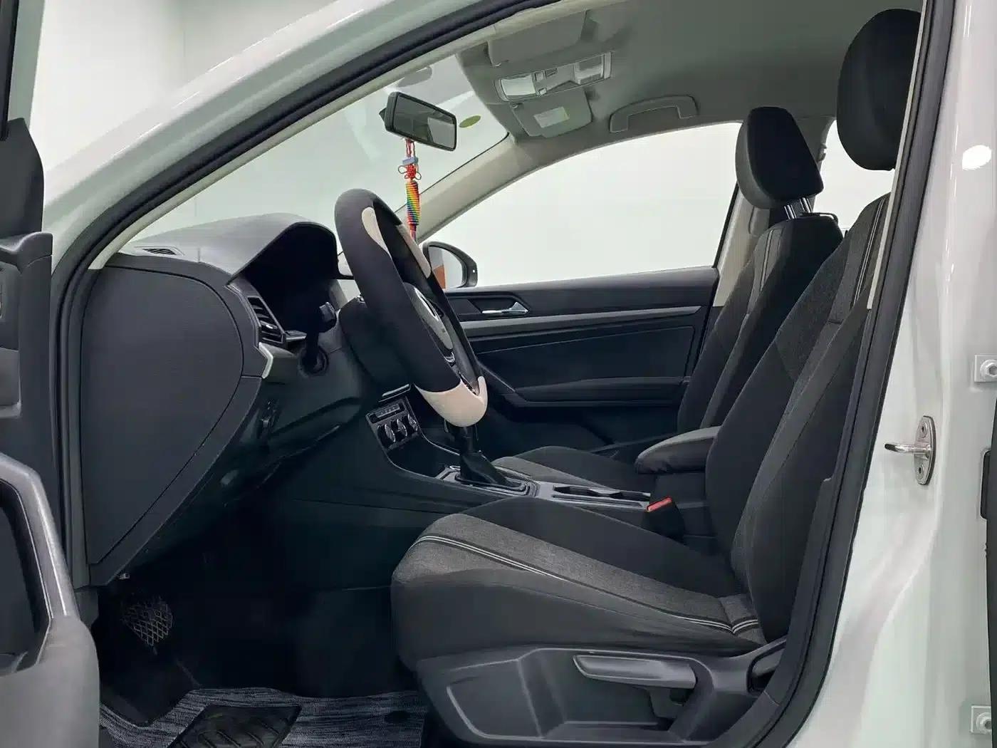 2021 Volkswagen Lavida 1.5L Automatic Comfort Edition — миниатюра 4