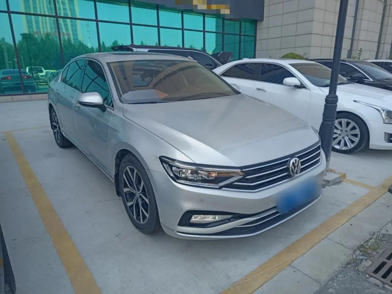 Volkswagen Magotan 2020 330TSI DSG Leading Model — миниатюра 3