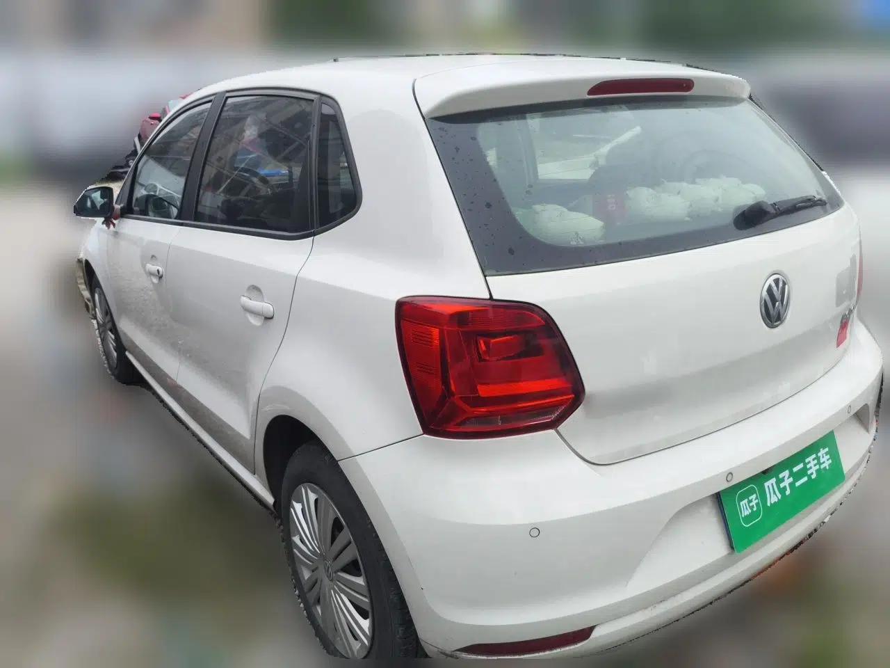 Volkswagen Polo 2016 1.6L Automatic Comfort Model — миниатюра 4