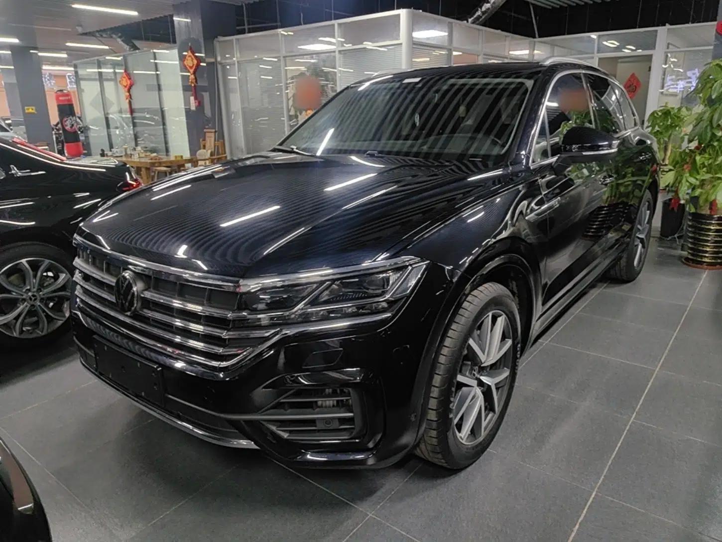 Volkswagen Touareg 2022 3.0 TSI Prestige Edition Classic Sport Package — миниатюра 1