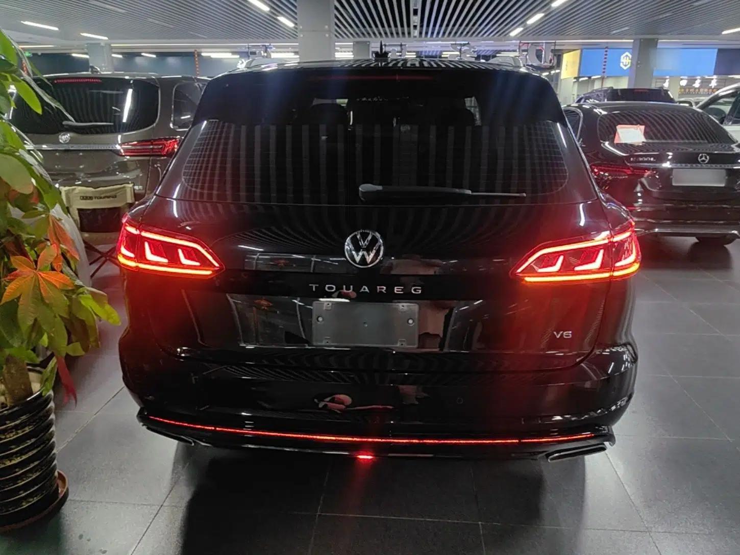 Volkswagen Touareg 2022 3.0 TSI Prestige Edition Classic Sport Package — миниатюра 5