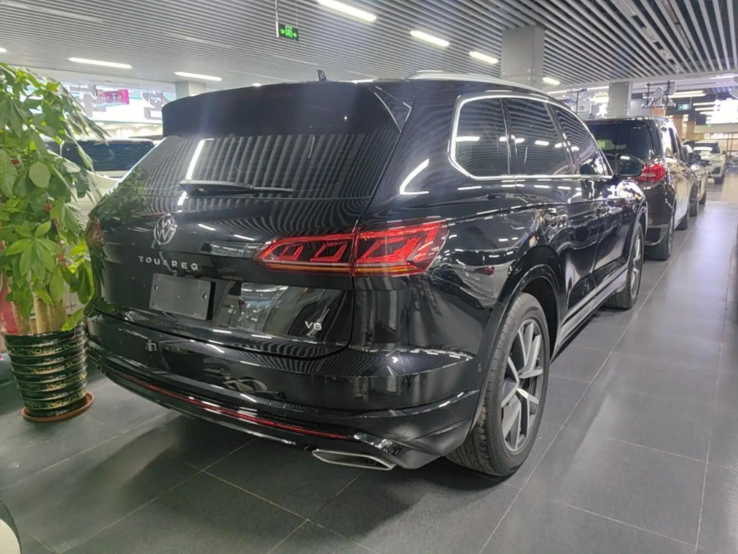 Volkswagen Touareg 2022 3.0 TSI Prestige Edition Classic Sport Package — миниатюра 6