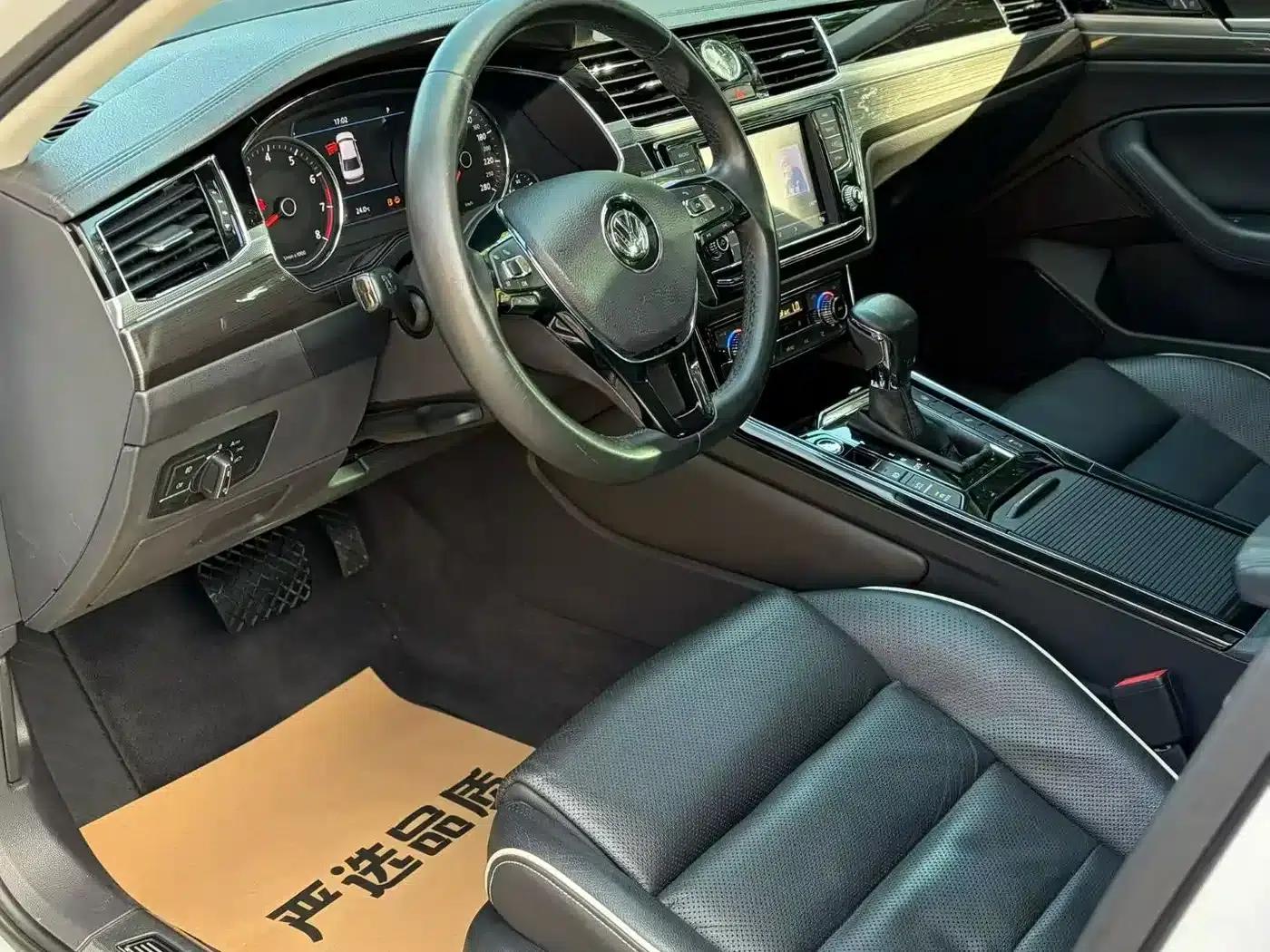 Phideon 2016 480 V6 AWD Supreme Edition — миниатюра 3