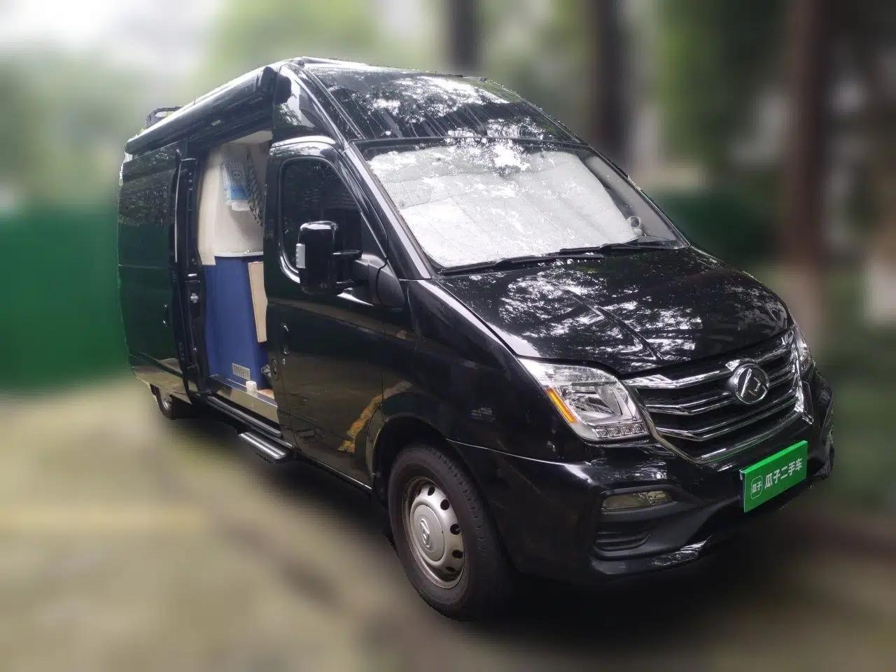 SAIC MAXUS V80 RV 2019 SAIC Maxus V80 Plus, 6-seater, diesel, 2.0-liter engine, length 5,785 mm, width 2,000 mm, height 2,800 mm. — миниатюра 3