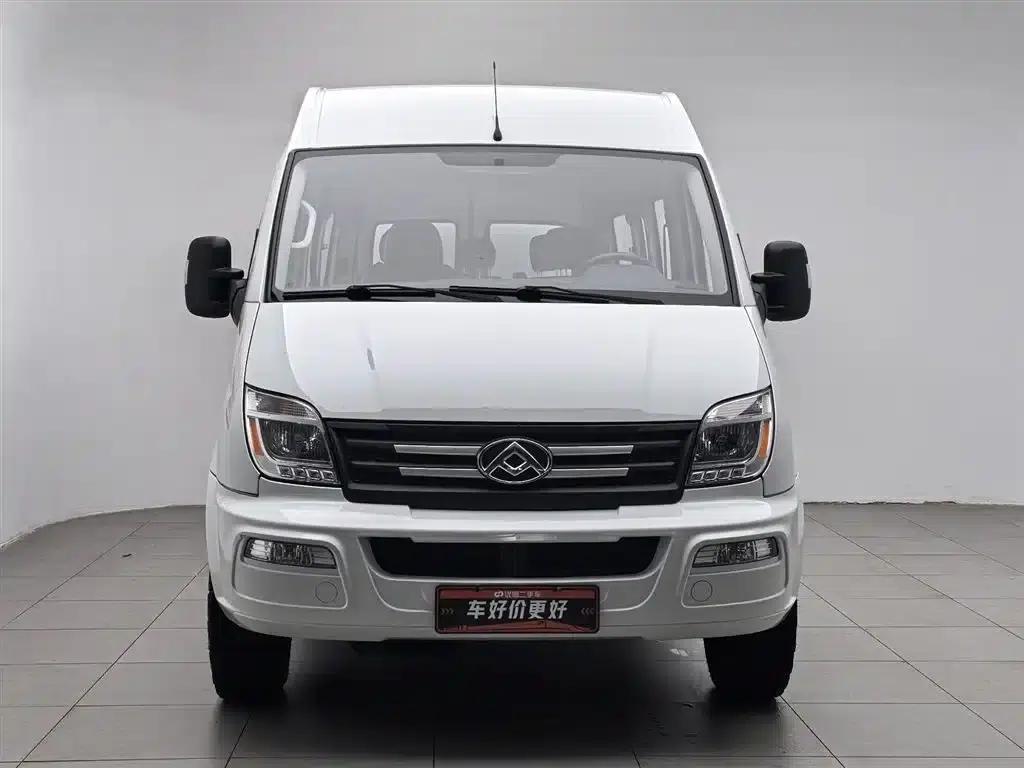 Xintu V80 2021 Model 2.0T Manual Classic Aoyuntong 127PS Medium Wheelbase Medium Roof 6/7/8/9 Seats — миниатюра 3