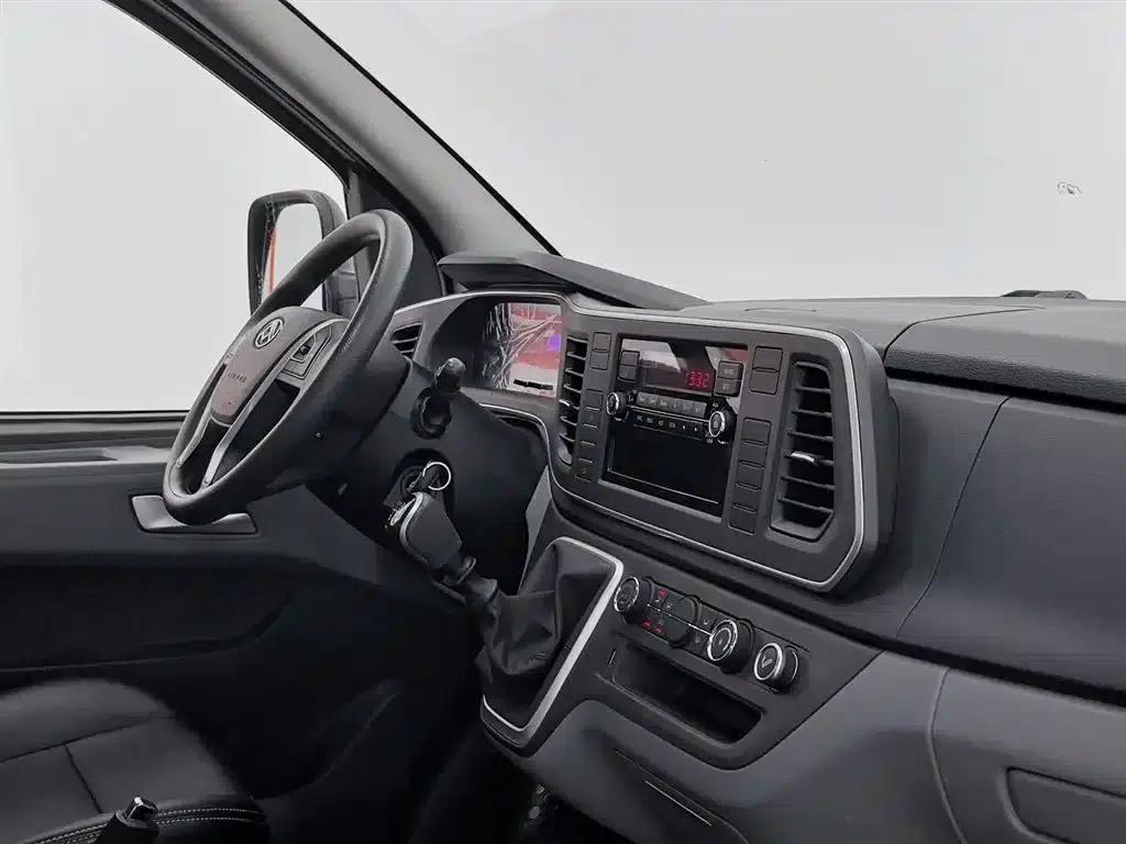 Xintu V80 2021 Model 2.0T Manual Classic Aoyuntong 127PS Medium Wheelbase Medium Roof 6/7/8/9 Seats — миниатюра 22
