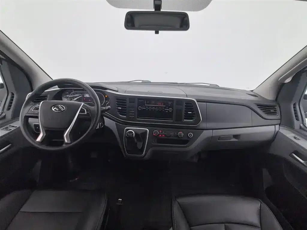 Xintu V80 2021 Model 2.0T Manual Classic Aoyuntong 127PS Medium Wheelbase Medium Roof 6/7/8/9 Seats — миниатюра 5