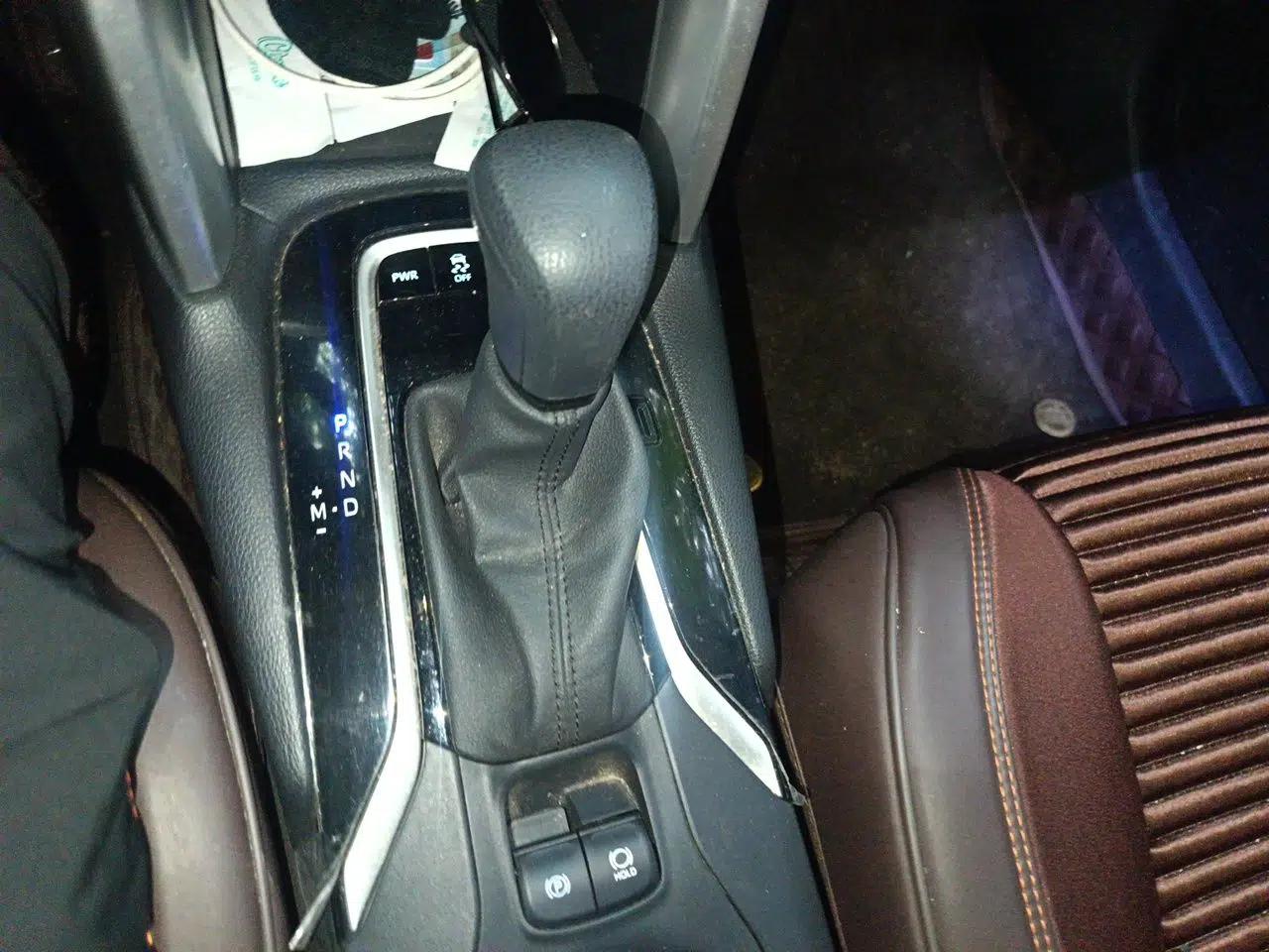 Toyota Corolla Cross 2023 2.0L Elite Edition — миниатюра 14