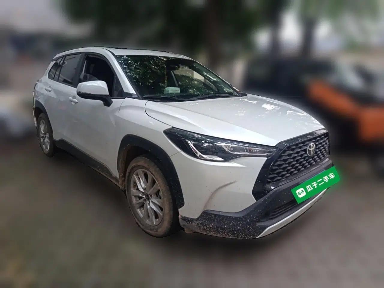 Toyota Corolla Cross 2023 2.0L Elite Edition — миниатюра 3