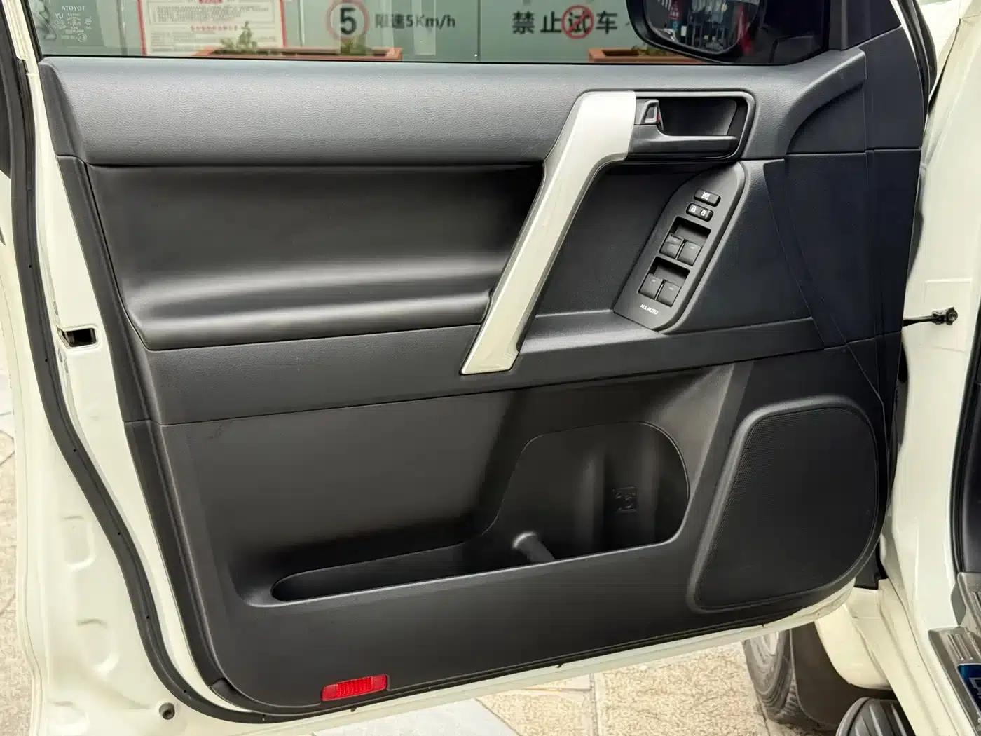 2023 Prado (Imported) 2.8T Middle East Version — миниатюра 6