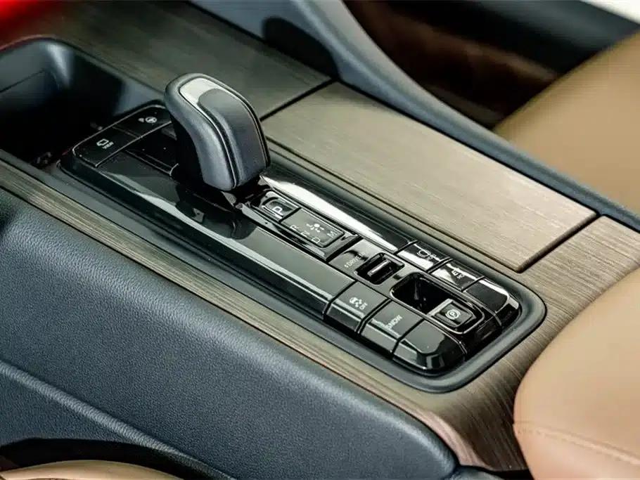 2024 Crown Imported Model 2.5L Supreme Edition — миниатюра 13