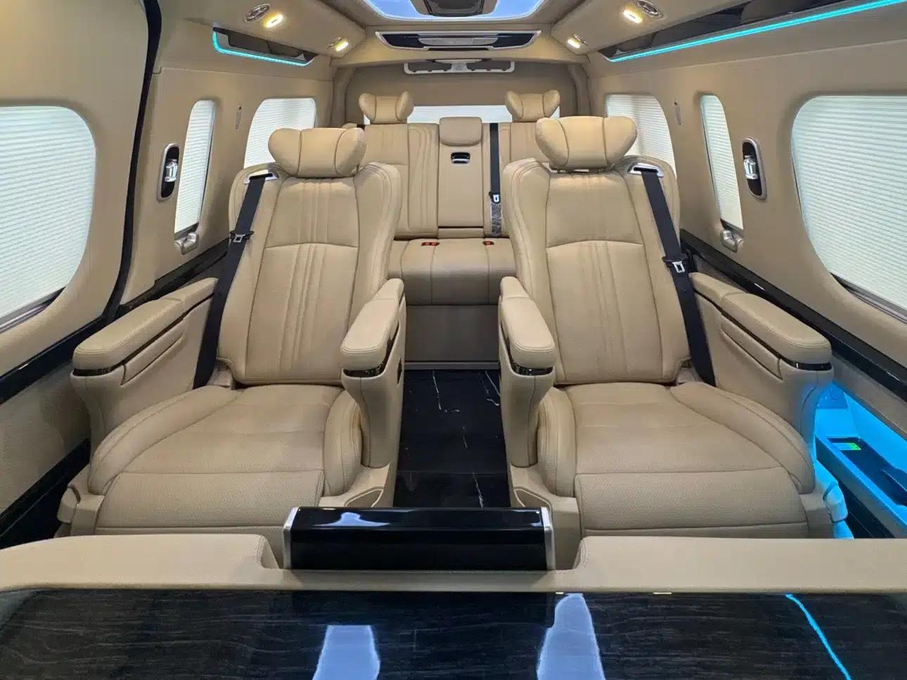 2023 HIACE 3.5L Automatic — миниатюра 17