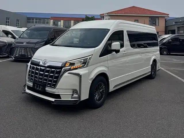 2023 HIACE 3.5L Automatic