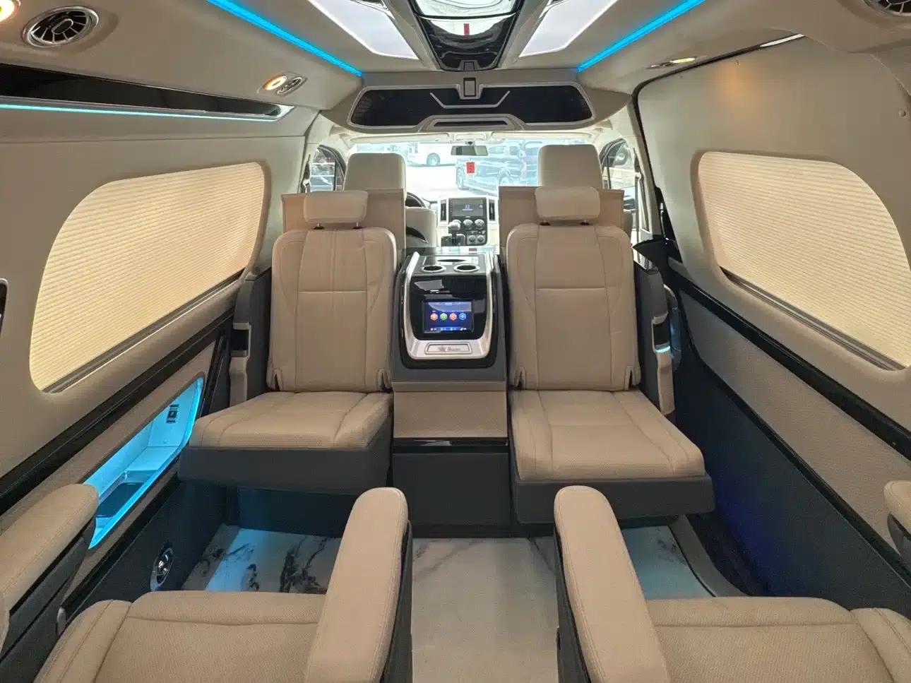 2023 HIACE 3.5L Automatic — миниатюра 11