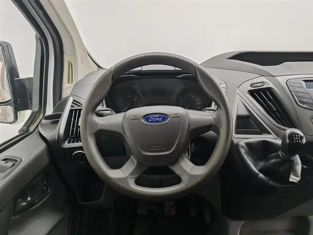 Ford Transit 2017 2.0T Diesel Multi-purpose Commercial Vehicle, Short Wheelbase, Medium Roof, National V Emission Standard — миниатюра 11