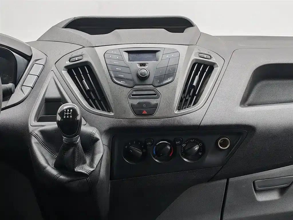 Ford Transit 2017 2.0T Diesel Multi-purpose Commercial Vehicle, Short Wheelbase, Medium Roof, National V Emission Standard — миниатюра 12
