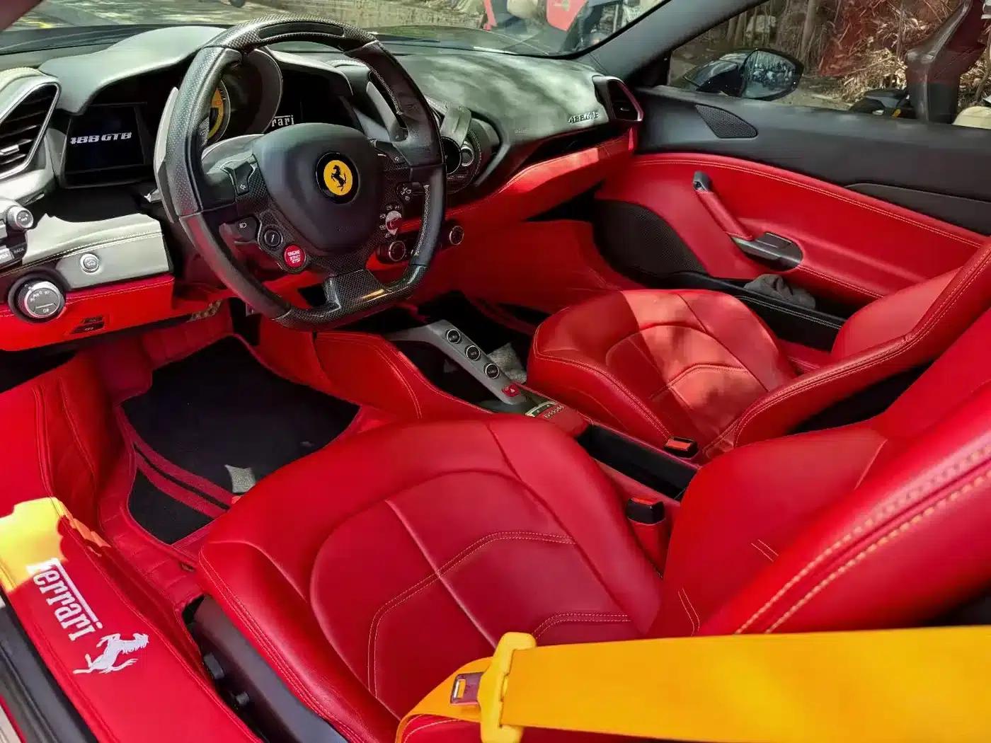 2015 Ferrari 488 GTB — миниатюра 4