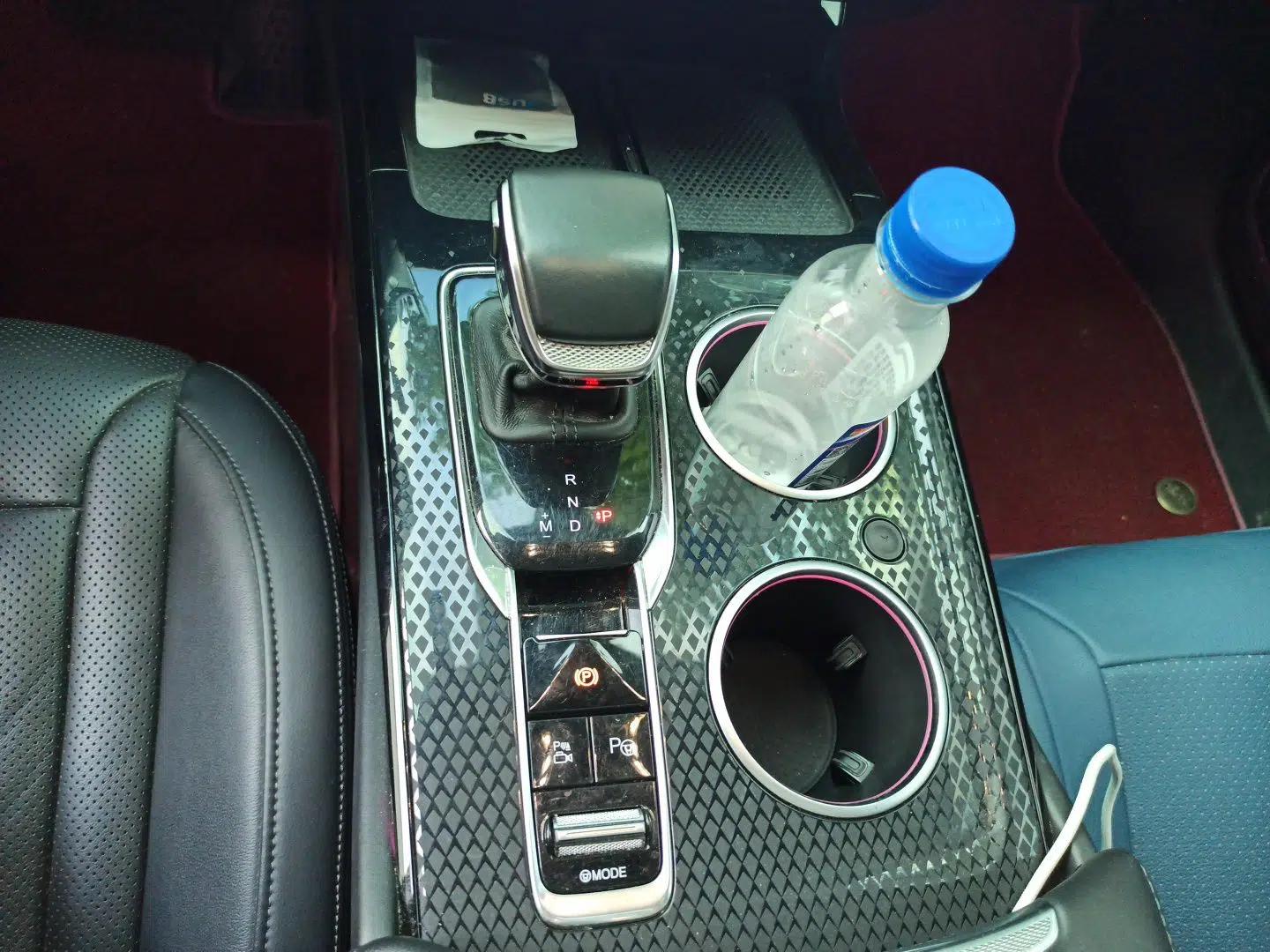 Hongqi HS3 2023 2.0T All-Wheel-Drive Youwei Version — миниатюра 14