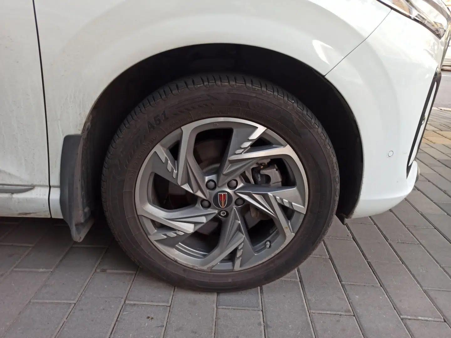 Hongqi HS3 2023 2.0T All-Wheel-Drive Youwei Version — миниатюра 8