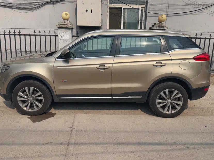 Geely Auto Emgrand X7 Sport 2016 1.8TD Automatic All-Wheel-Drive ZhiZun Edition — миниатюра 2