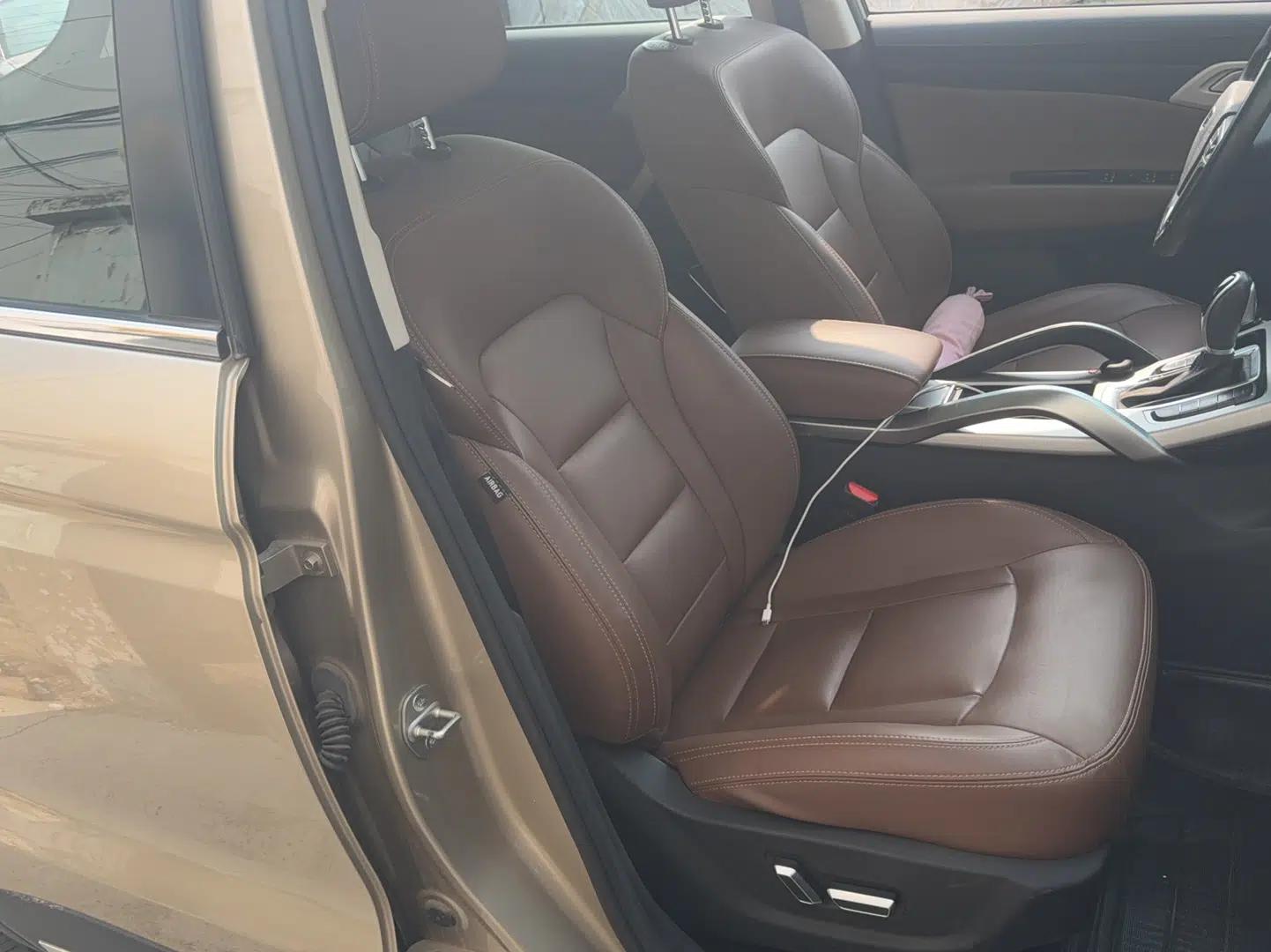 Geely Auto Emgrand X7 Sport 2016 1.8TD Automatic All-Wheel-Drive ZhiZun Edition — миниатюра 12