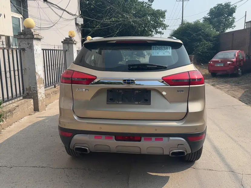 Geely Auto Emgrand X7 Sport 2016 1.8TD Automatic All-Wheel-Drive ZhiZun Edition — миниатюра 3