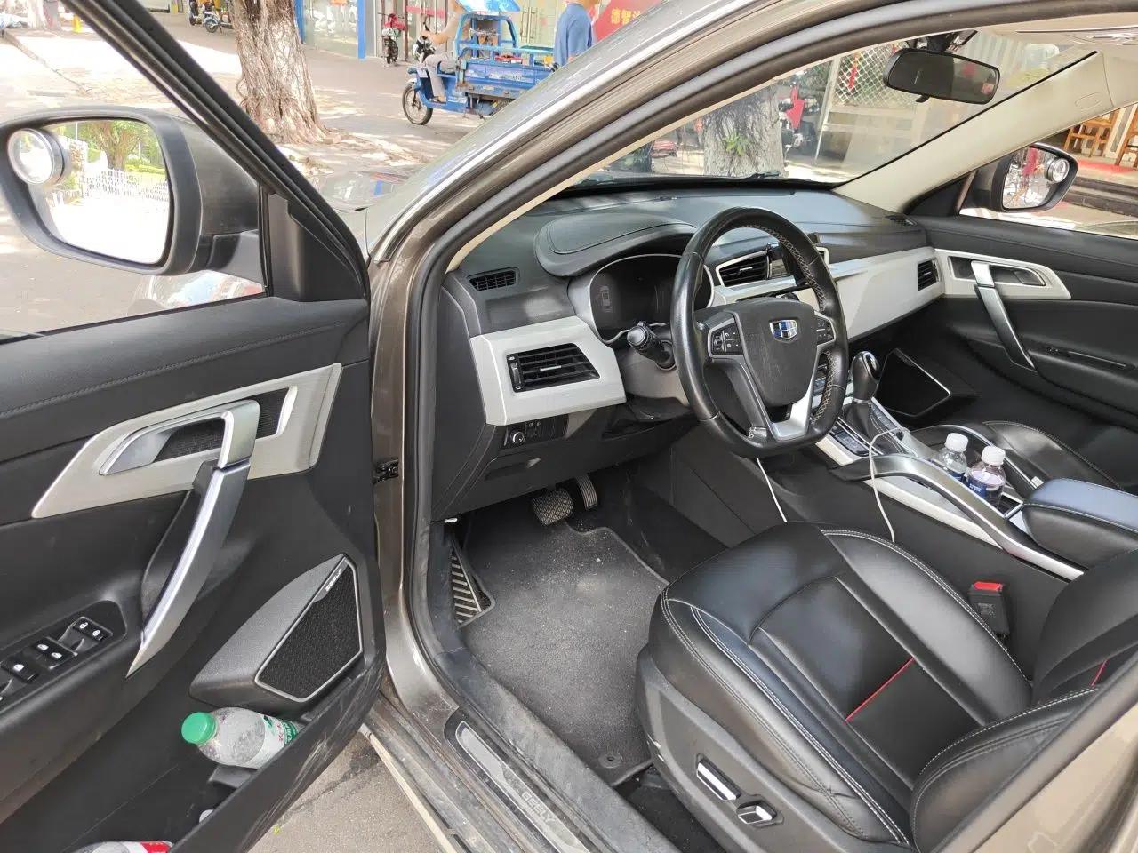Geely Auto Emgrand X7 Sport 2018 1.8TD Automatic Two-Wheel Drive Smart Connect 4G Internet Edition — миниатюра 16