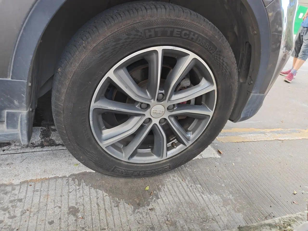 Geely Auto Emgrand X7 Sport 2018 1.8TD Automatic Two-Wheel Drive Smart Connect 4G Internet Edition — миниатюра 8