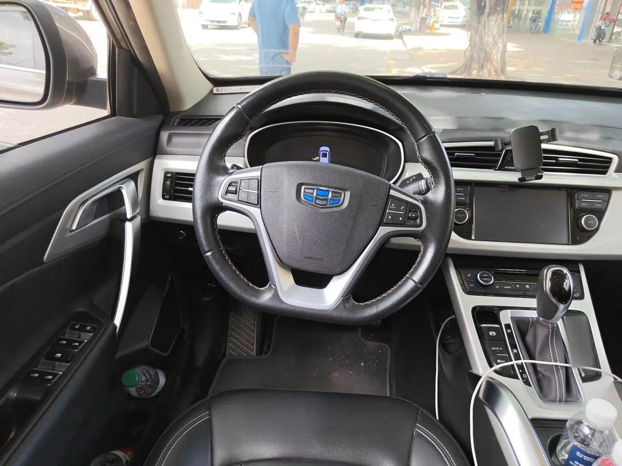 Geely Auto Emgrand X7 Sport 2018 1.8TD Automatic Two-Wheel Drive Smart Connect 4G Internet Edition — миниатюра 10