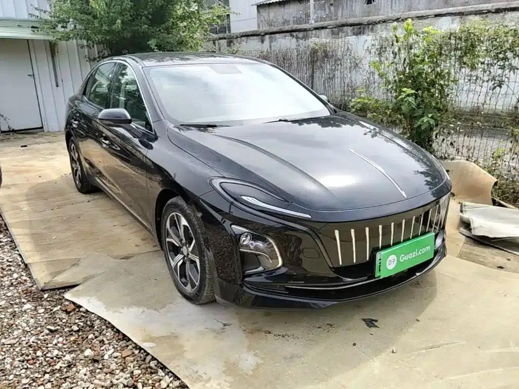 Hongqi E-QM5 2023 Facelift Basic Travel Edition — миниатюра 4