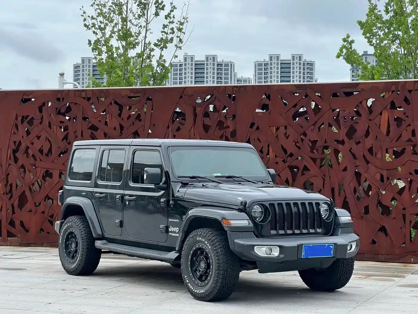 2021 Jeep Wrangler 2.0T Sahara 4-Door Edition — миниатюра 3
