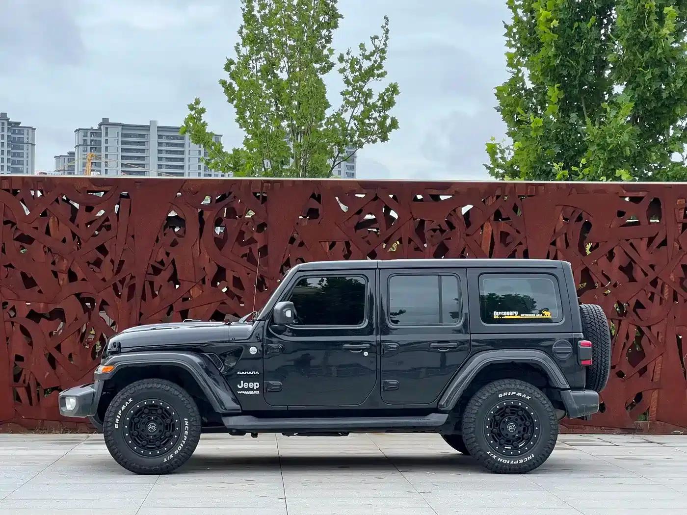 2021 Jeep Wrangler 2.0T Sahara 4-Door Edition — миниатюра 5