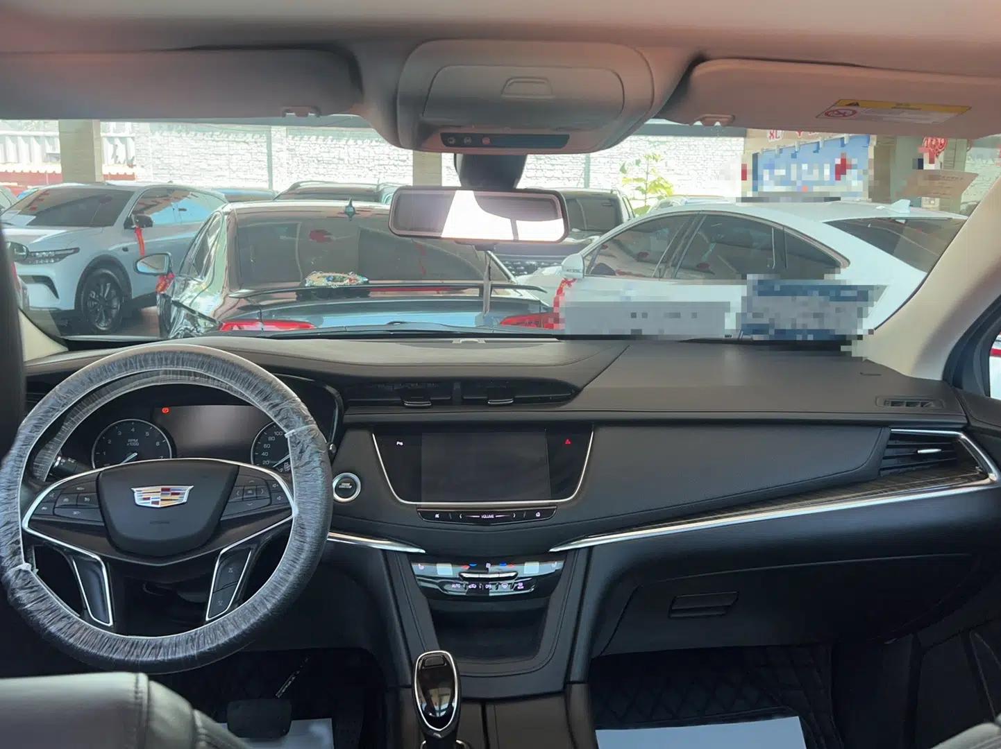 Cadillac XT5 2018 25T Luxury Model — миниатюра 10