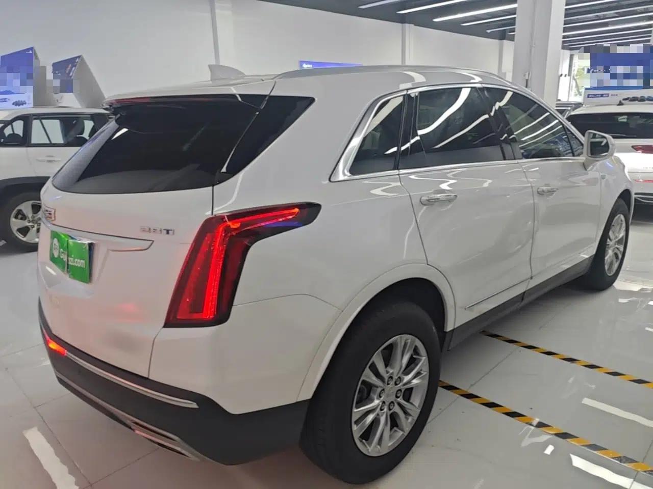 Cadillac XT5 2023 2.0T Two-Wheel-Drive Fashion Edition — миниатюра 6