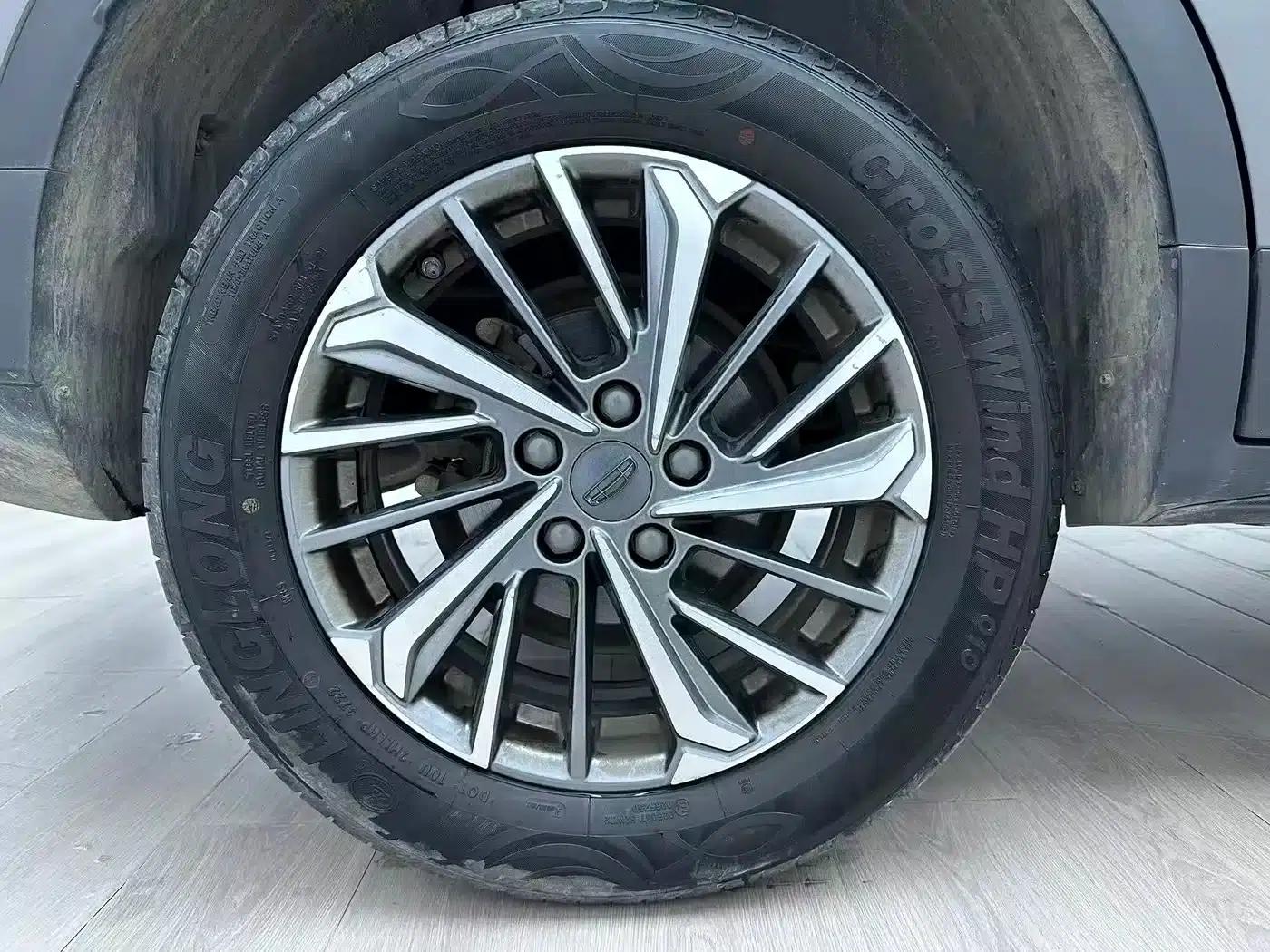 Geely Binyue 2021 1.4T DCT Platinum Edition — миниатюра 7
