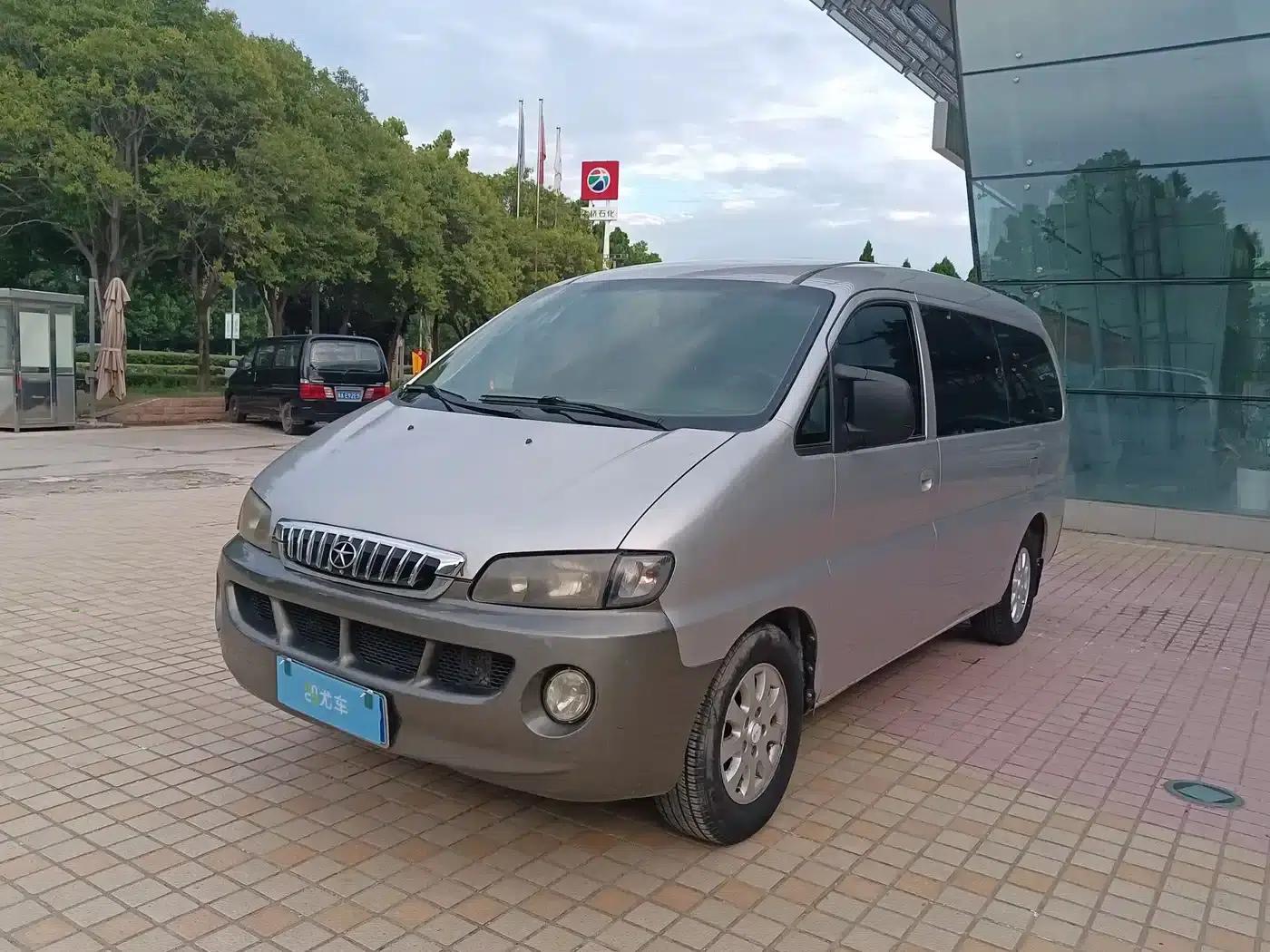 Refine 2011 2.0L Shuttle Gasoline Standard Edition HFC4GA3 — миниатюра 1