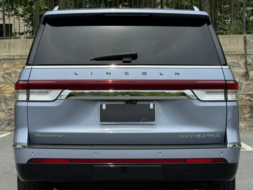Lincoln Navigator 2022 3.5T Presidential Edition — миниатюра 7