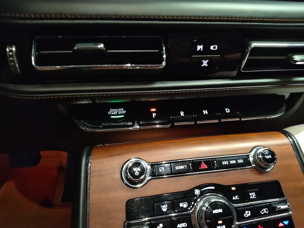 Lincoln Aviator 2021 3.0T V6 Four-Wheel Drive Luxury Edition — миниатюра 14