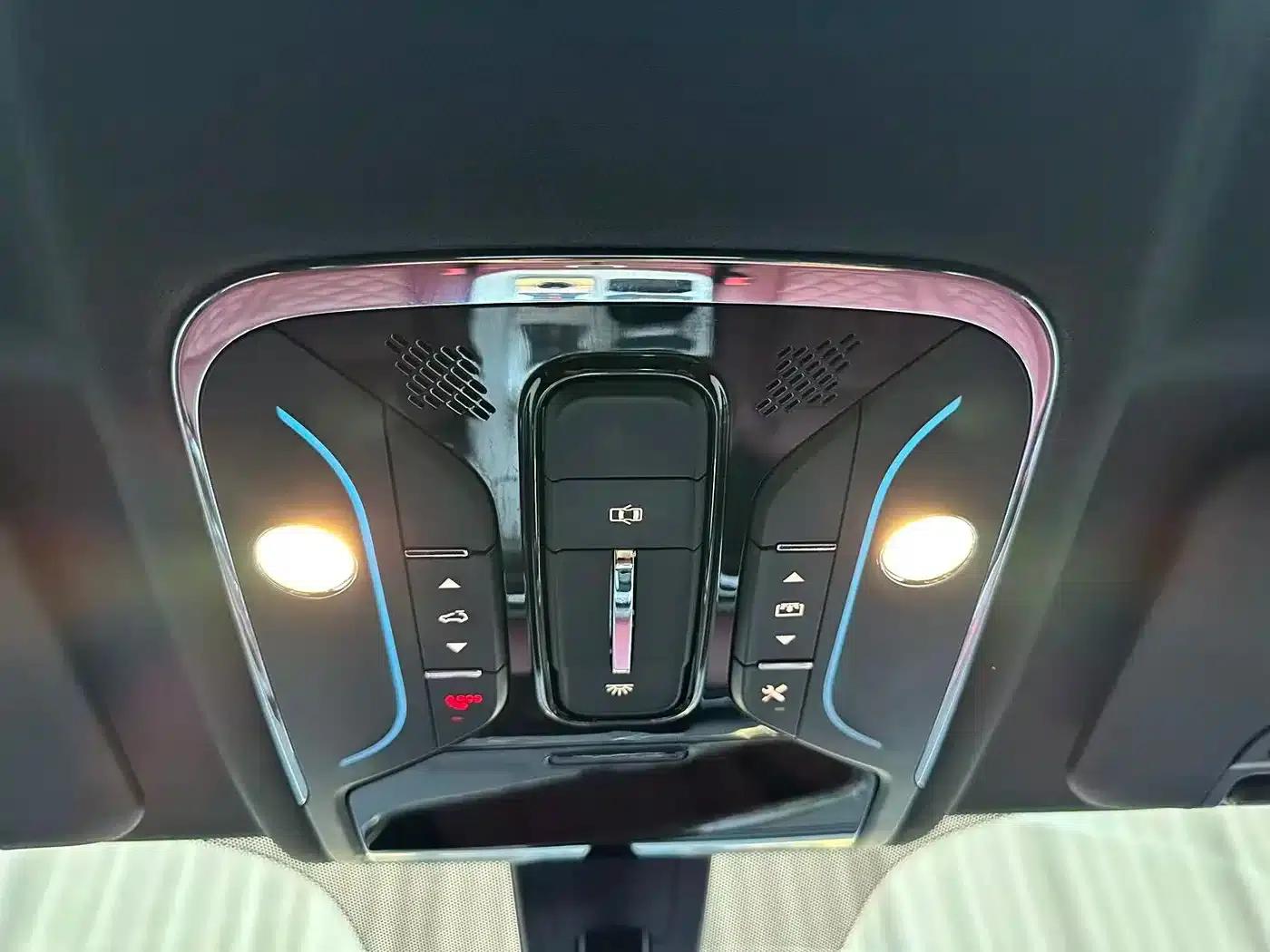 Jetour X70 PLUS 2023 1.5T DCT Warrior PLUS 5-seater — миниатюра 18