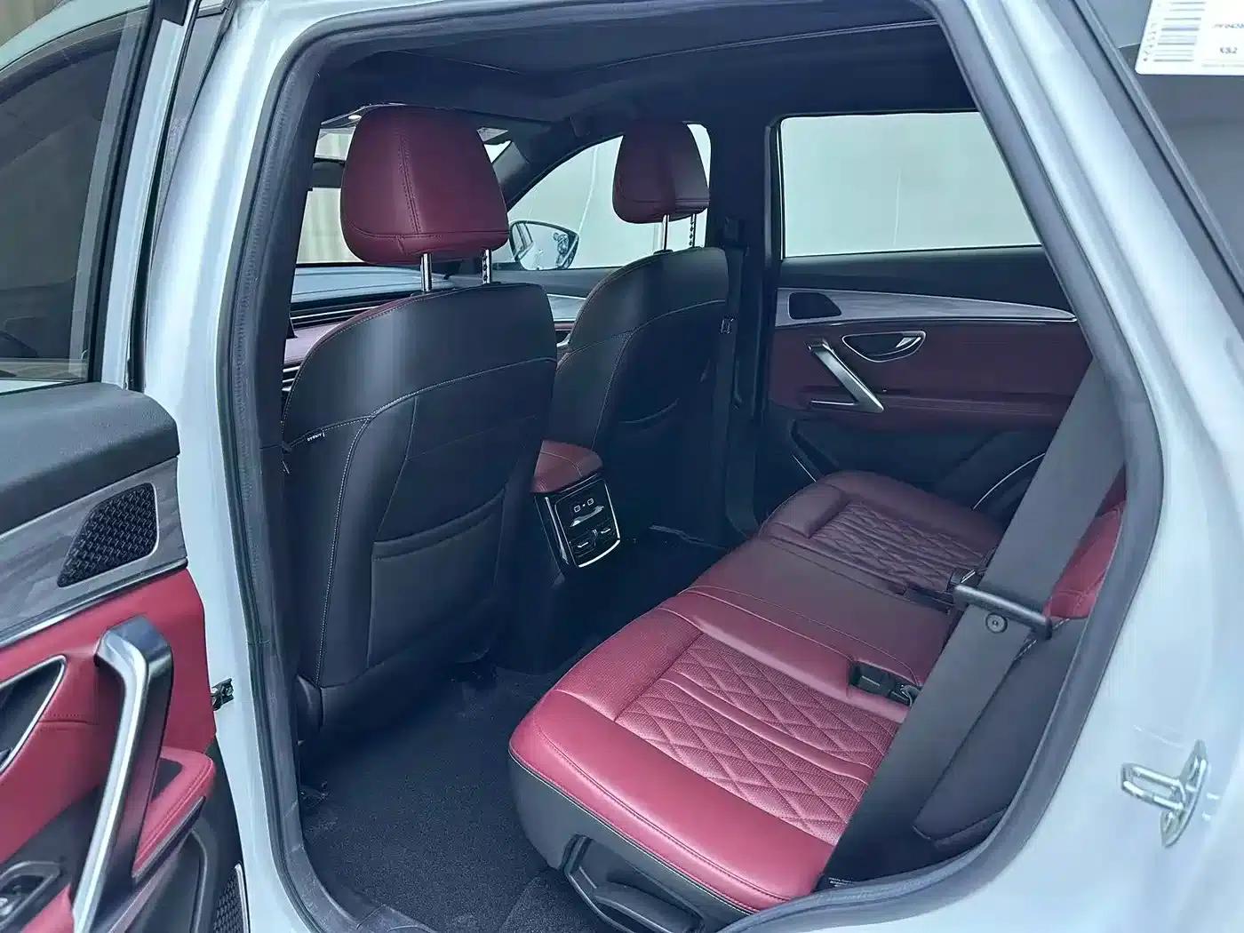 Jetour X70 PLUS 2023 1.5T DCT Warrior PLUS 5-seater — миниатюра 8