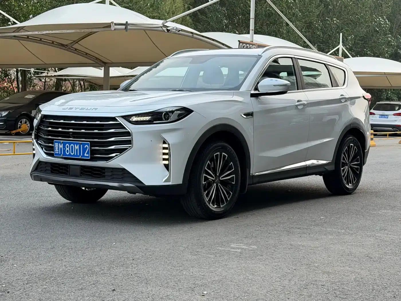 Jetour X70 PLUS 2022 1.5T CVT Premium Edition 7-seater — миниатюра 1