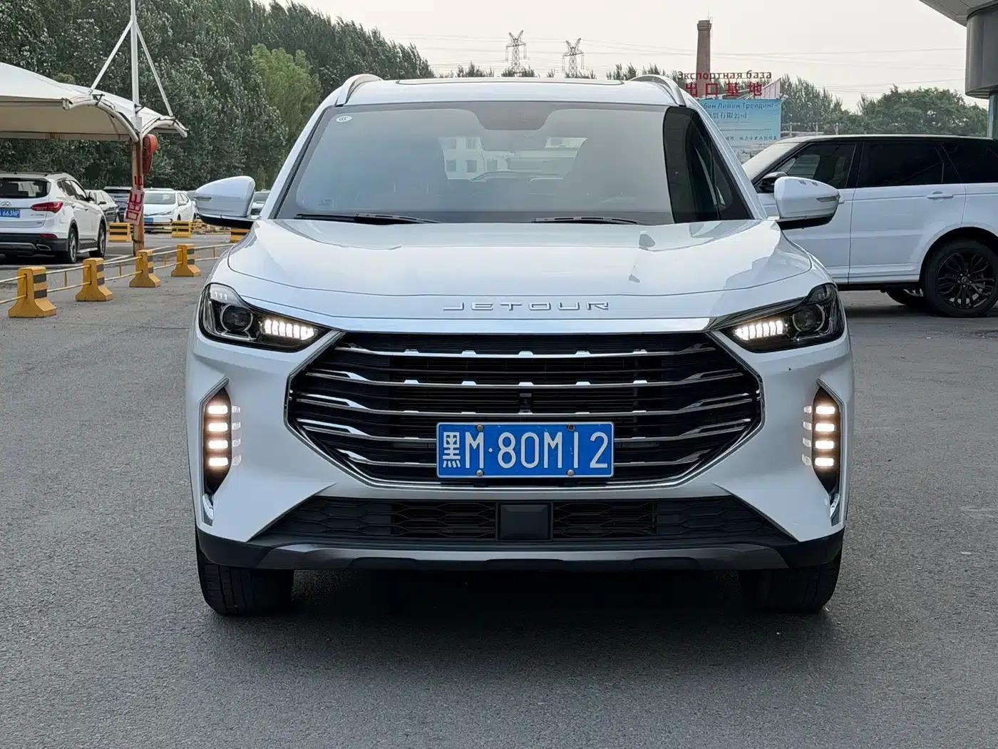 Jetour X70 PLUS 2022 1.5T CVT Premium Edition 7-seater — миниатюра 2