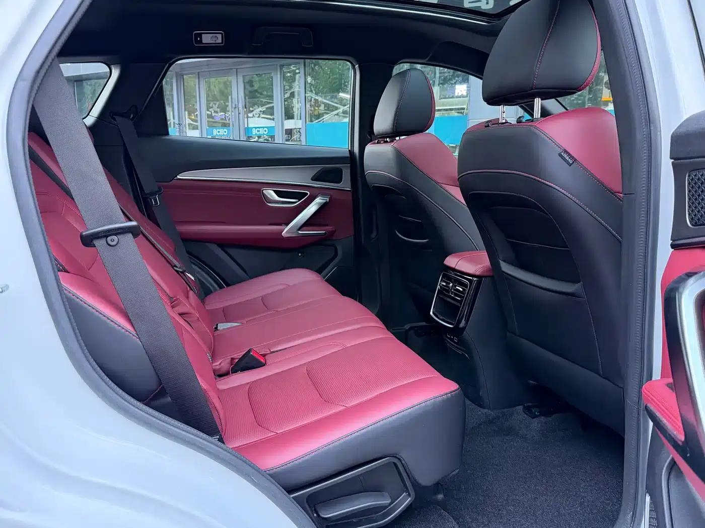 Jetour X70 PLUS 2022 1.5T CVT Premium Edition 7-seater — миниатюра 10